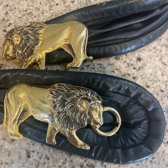 Vintage Black Leather Belt with Gold Lions - Picture 5 of 6